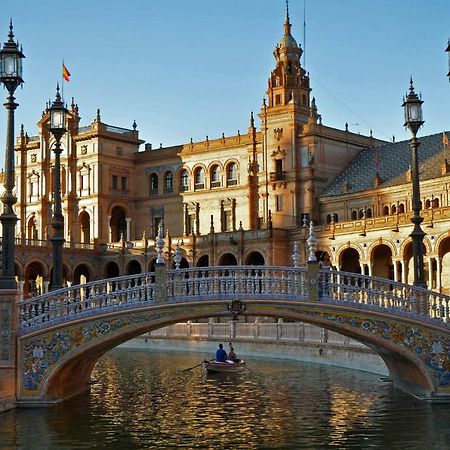 Sevilla Butterfly Suites Екстериор снимка