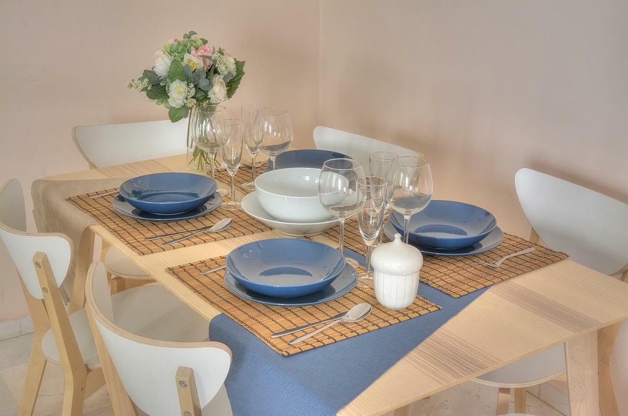 Sevilla Butterfly Suites Екстериор снимка